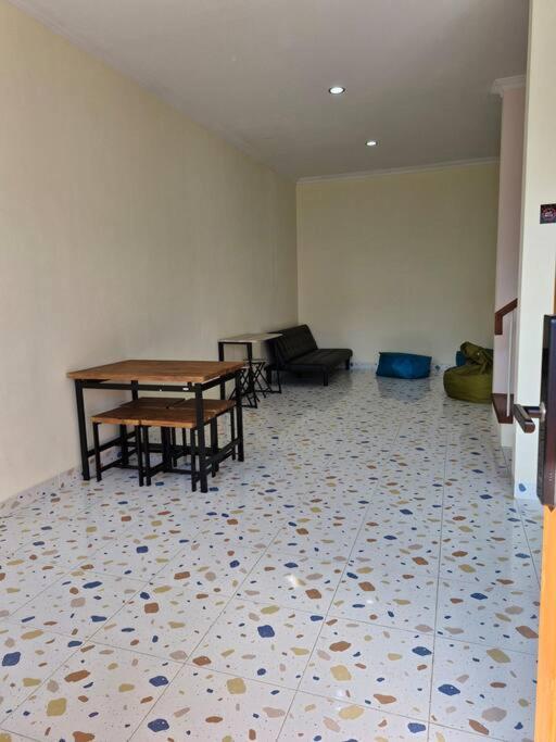 Guesthouse Jogja Selatan 2 Yogya South Bantul - Casa of Joy photo 2