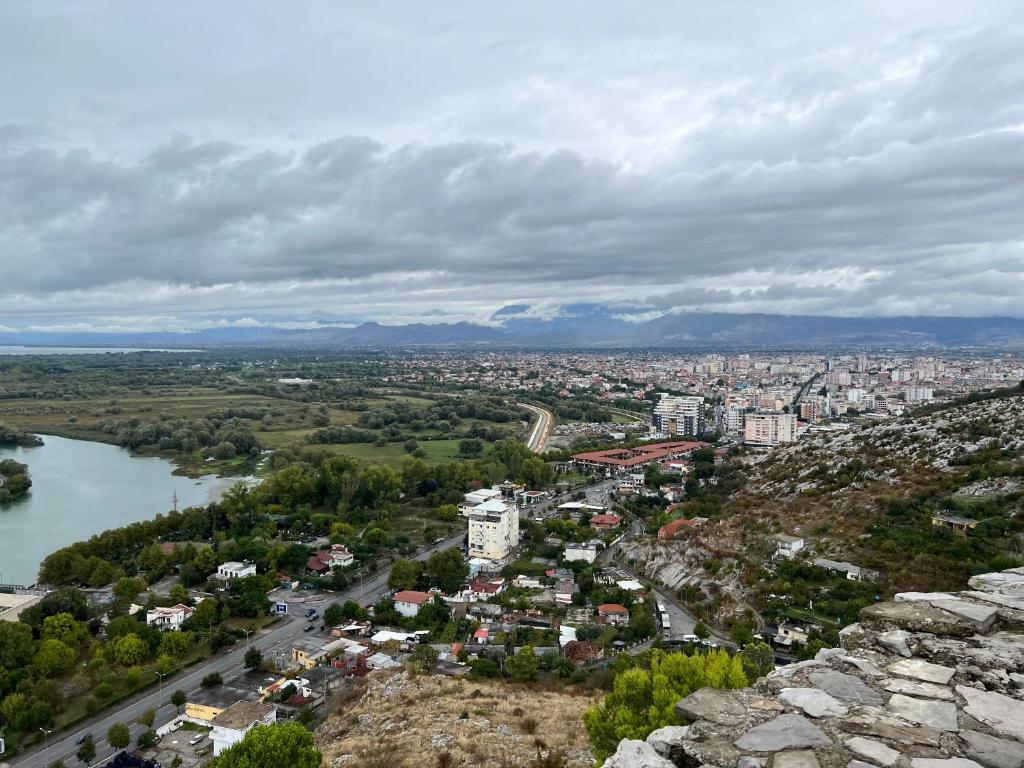 Villa lake shkodra guide photo 2