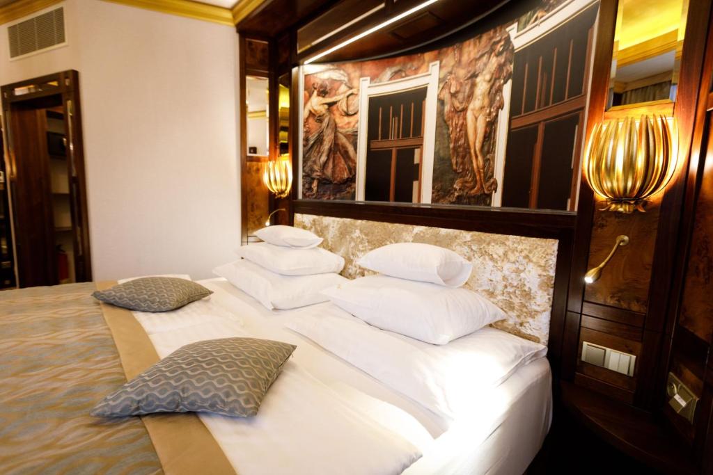 King's Resort - casino and hotels - adults only