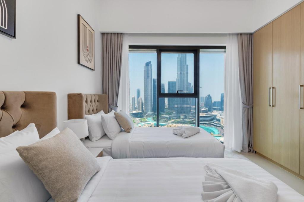 Full Burj Khalifa & Fountain View, 3-min to Dubai Mall, High Floor, Burj Royale by Emaar photo 3