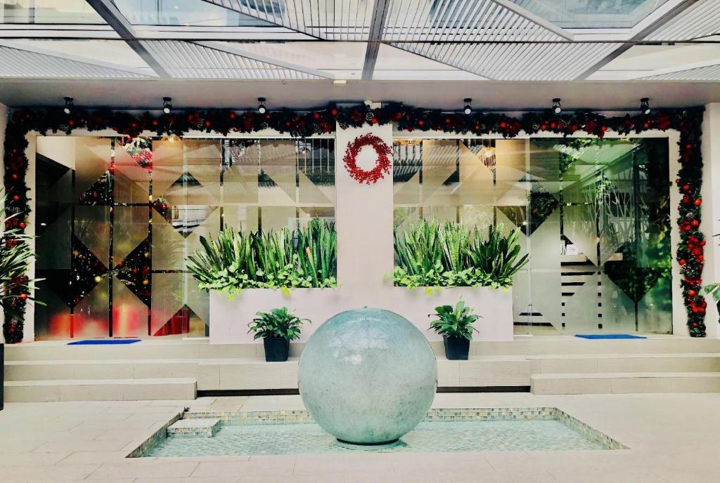 Royal Dragon Boutique Hotel