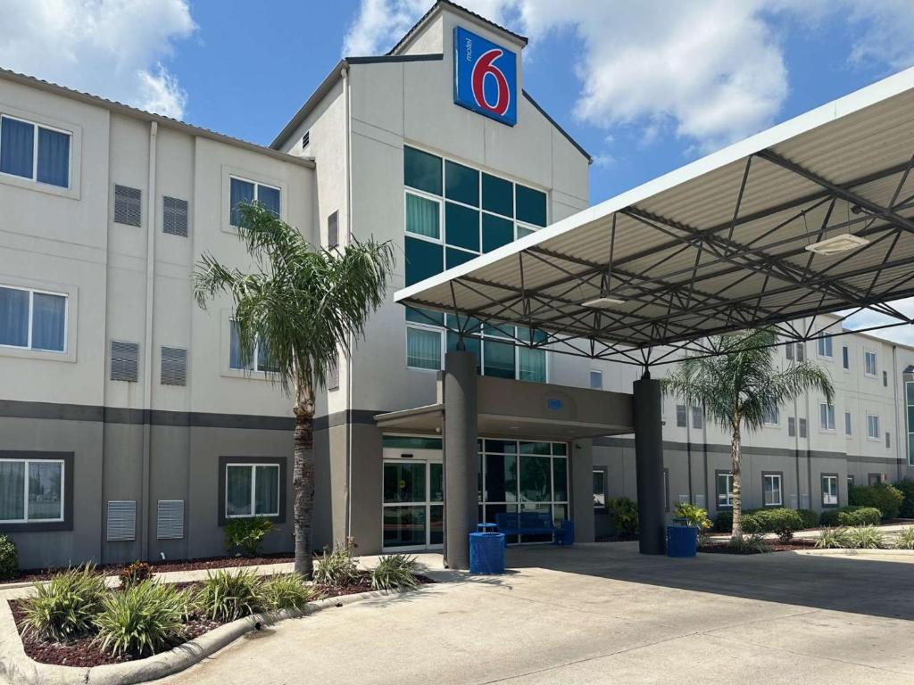 Motel 6 Mission, TX image
