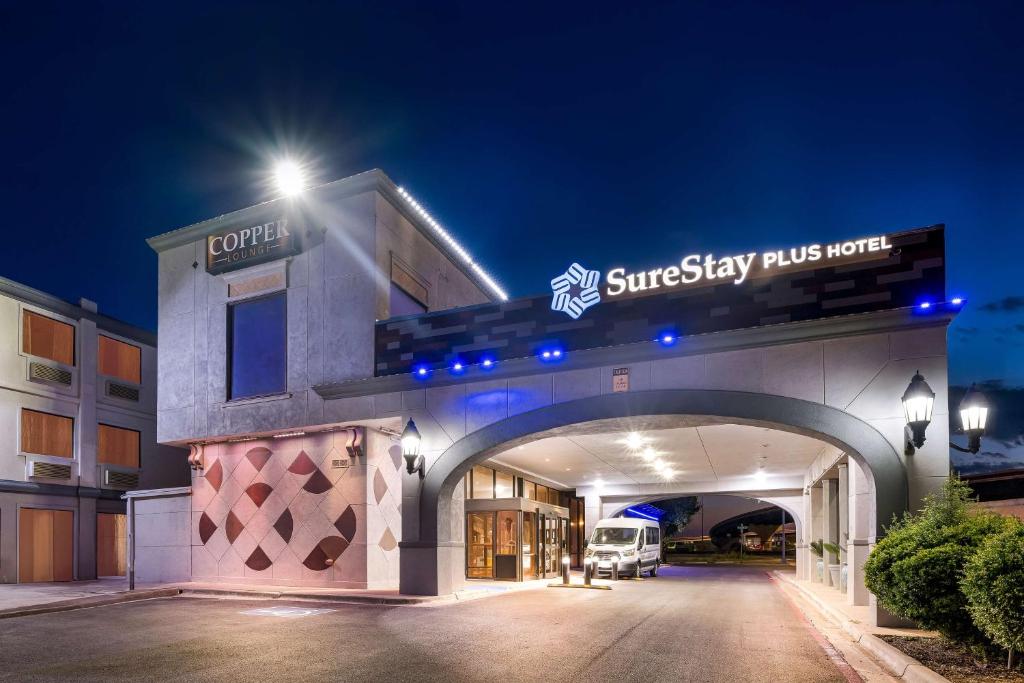 SureStay Plus Hotel by Best Western Lubbock Medical Center image