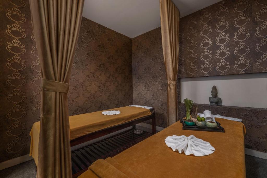 Vĩnh Hưng Emerald Resort