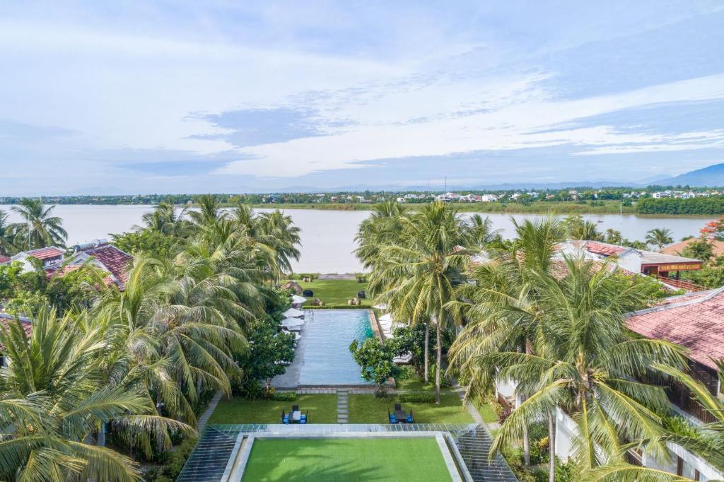 Vĩnh Hưng Emerald Resort