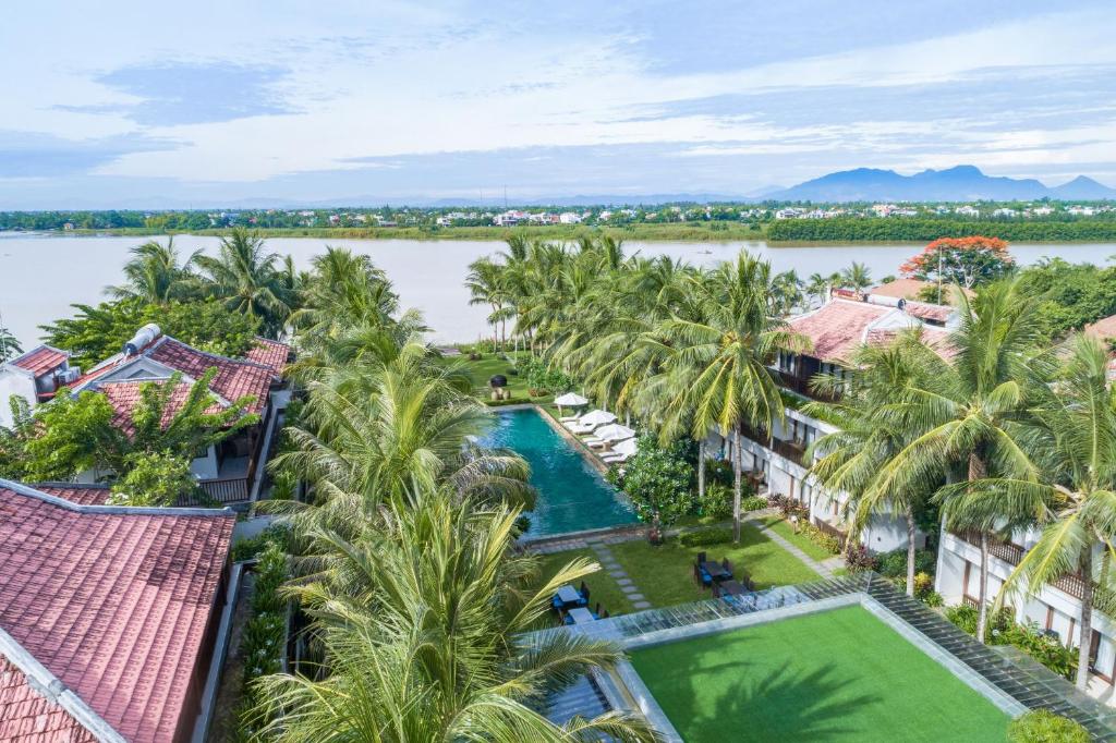 Vĩnh Hưng Emerald Resort