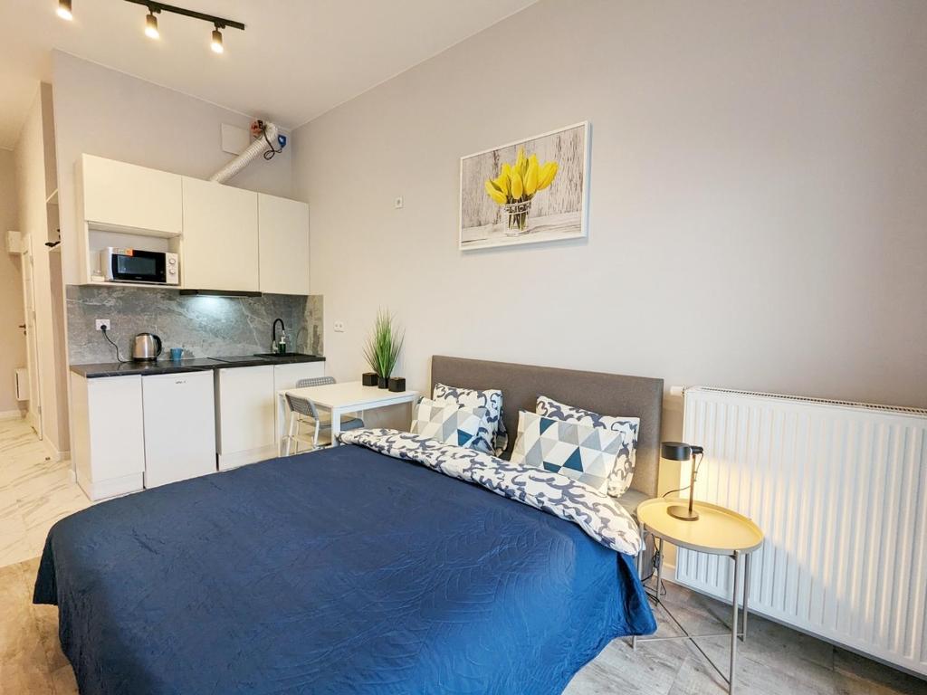 Moon Apartment A 180