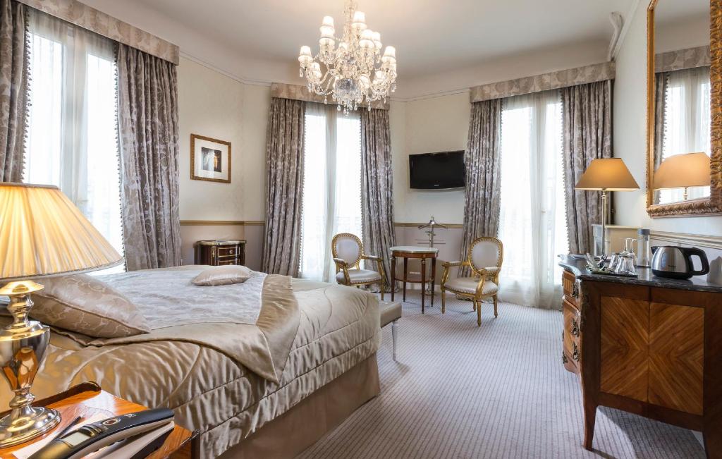 Сьюит (Полулюкс), Hotel Claridge Paris