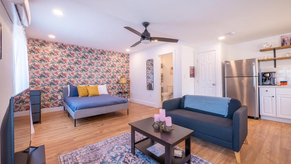 Park Facing , Pet Friendly , Free Parking , Studio image