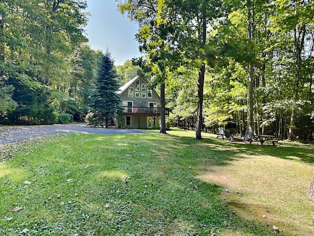 Serenity Chalet image