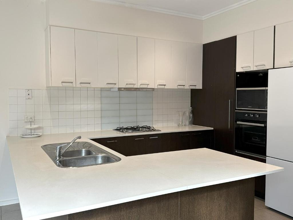 Spacious Family Home Near Melbourne CBD photo 1