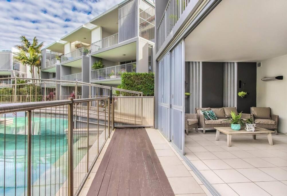 Serene 3 Bedroom Poolside Retreat at Drift photo 1