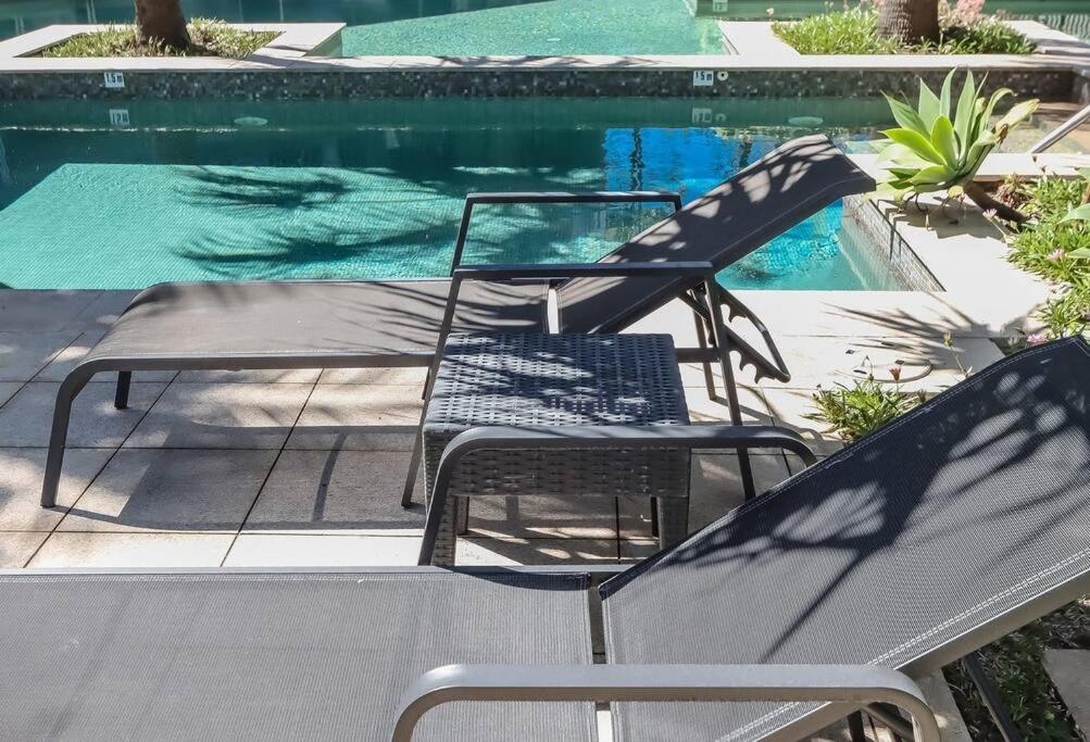 Serene 3 Bedroom Poolside Retreat at Drift photo 3