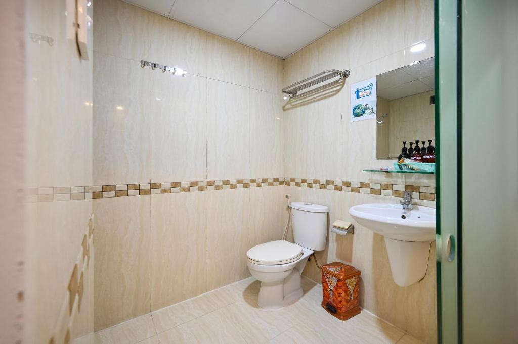 Hello Hotel - Trung Sơn