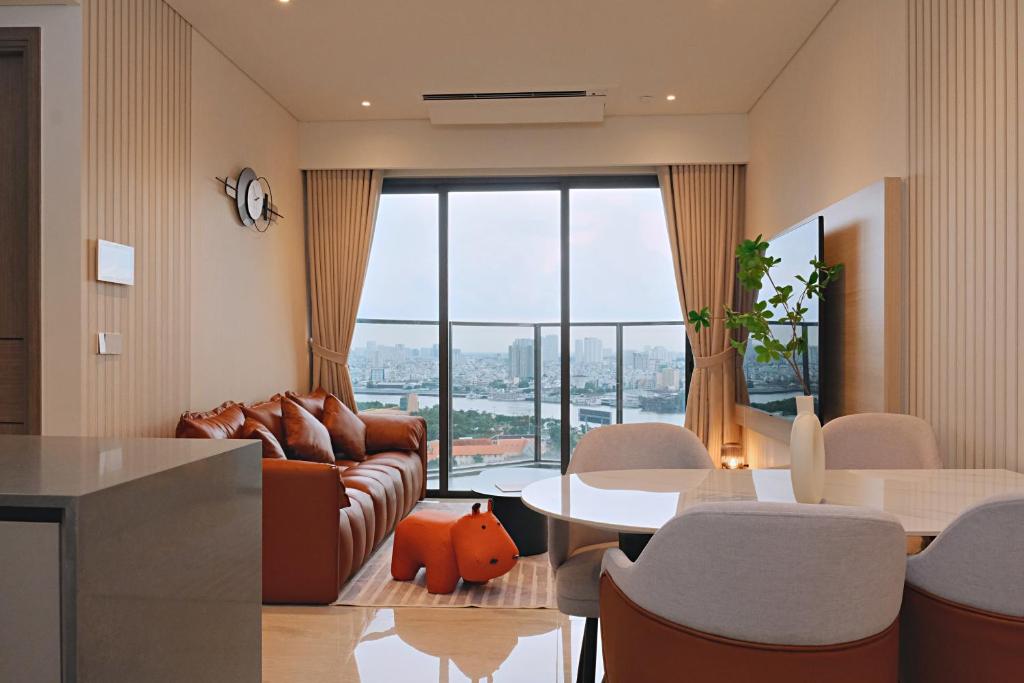 Metropole Thu Thiem - Tiff's Opera Suite