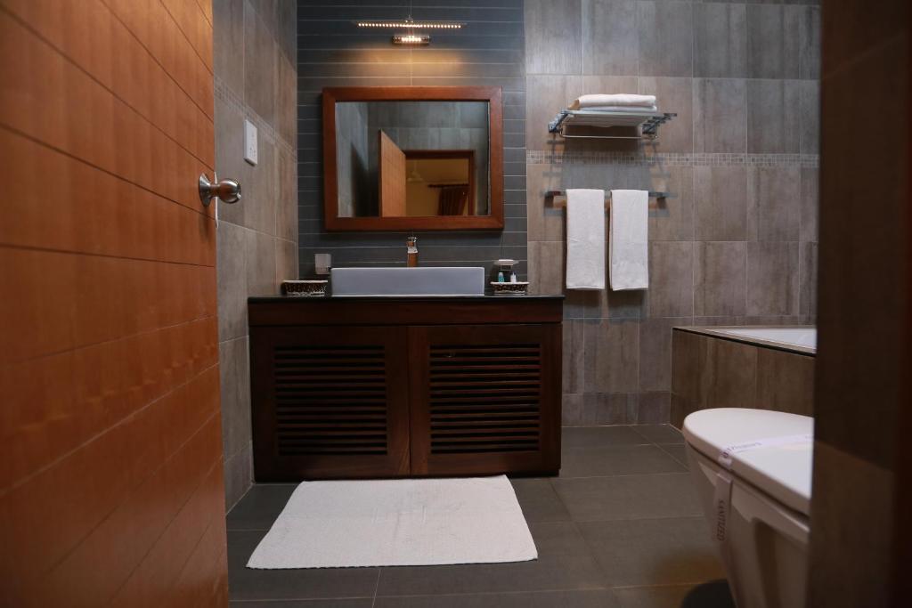 Апартаменты (Апартаменты с 3 спальнями), Refresh Hotel Hikkaduwa