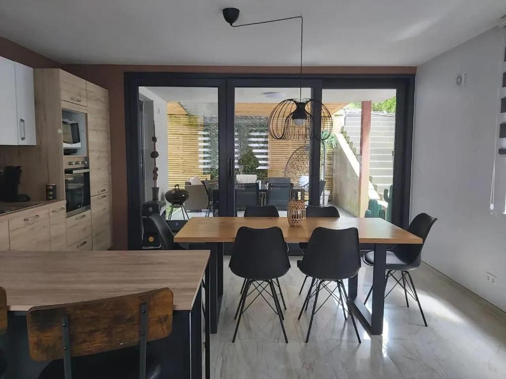 Friendly house in Bastogne 130 m² with private garden for 5 people photo 3