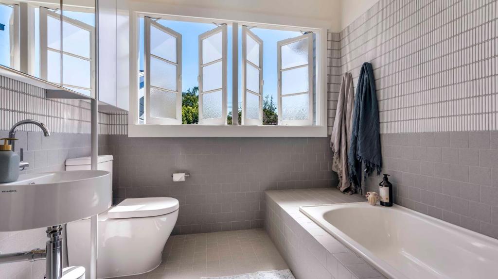 The Pines - Stylish, Brand new home photo 4