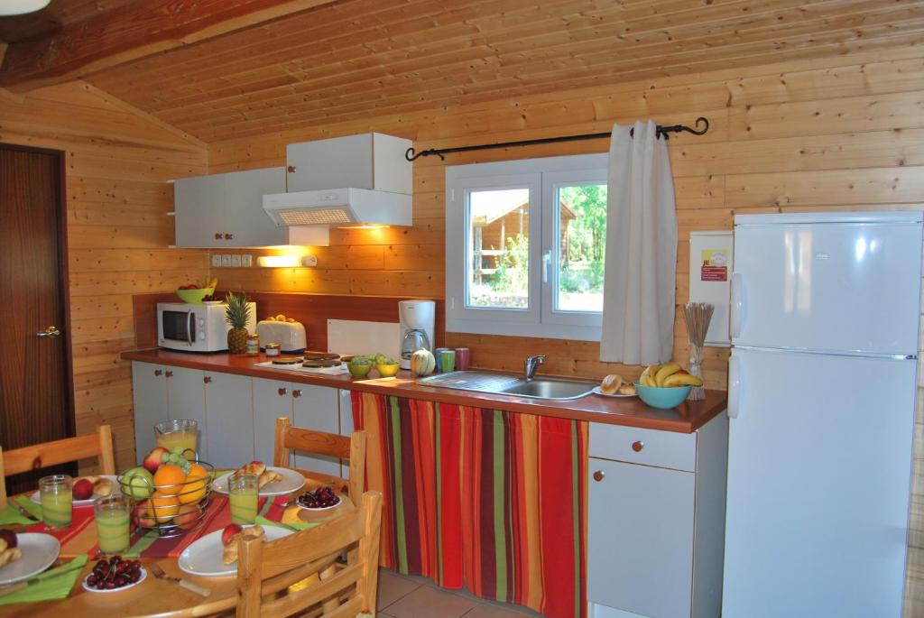 Lagrange Grand Bleu Vacances - Residence Les Ségalières photo 2