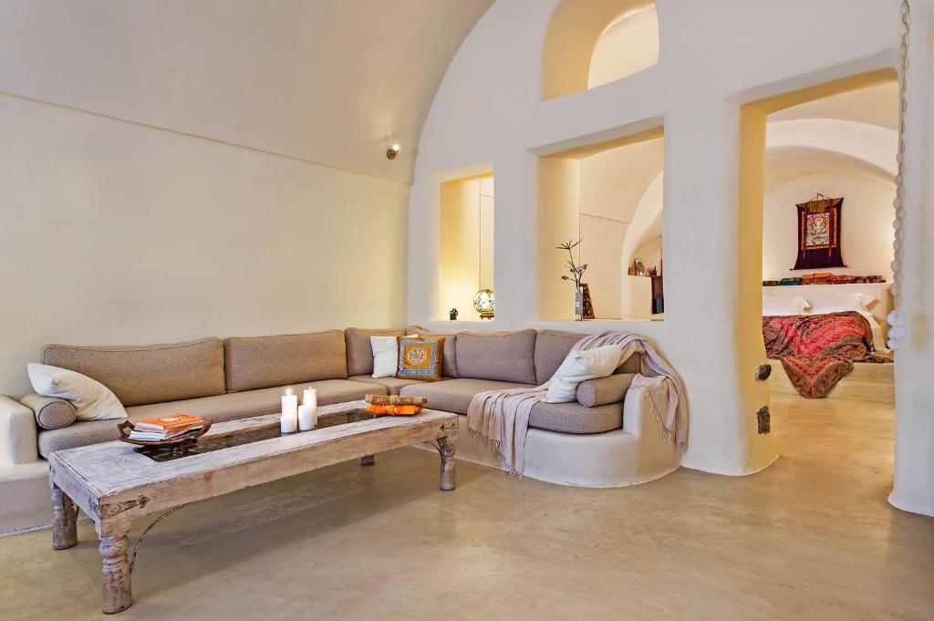 Real Santorini Cave House far From the Crowds - Tap to explore photos