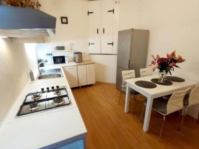 Apartment Regina - Duplex Two Bedroom Apartment - Tap to explore photos