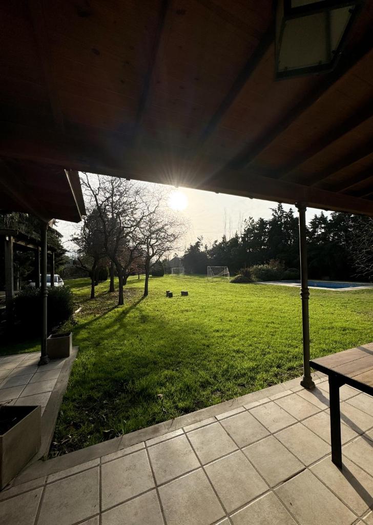 Casa quinta con parque amplio en Mercedes Buenos Aires photo 2