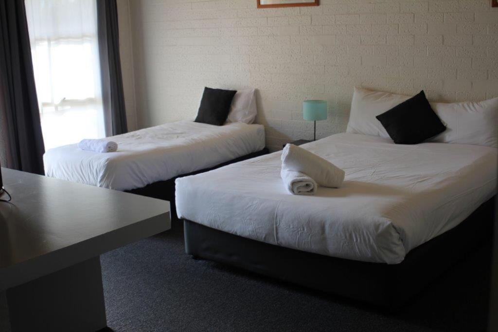 Bega Downs Motor Inn photo 4