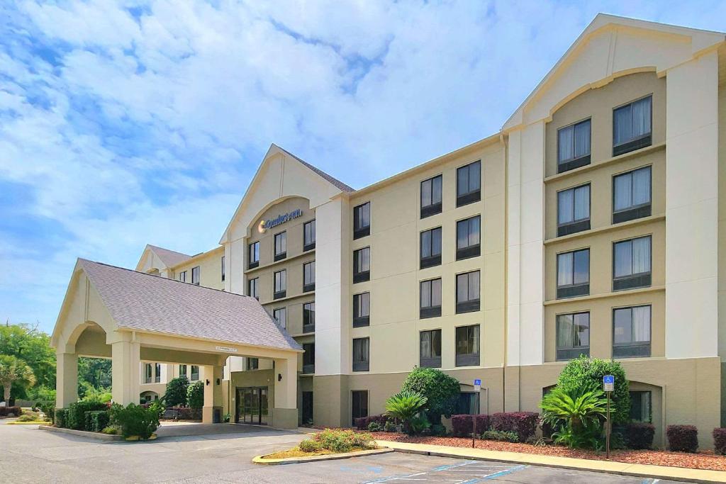 Comfort Inn Pensacola - University Area image