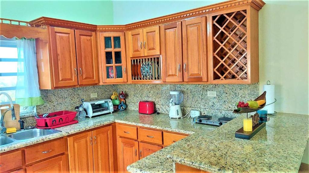 Island Paradise Apartments photo 1