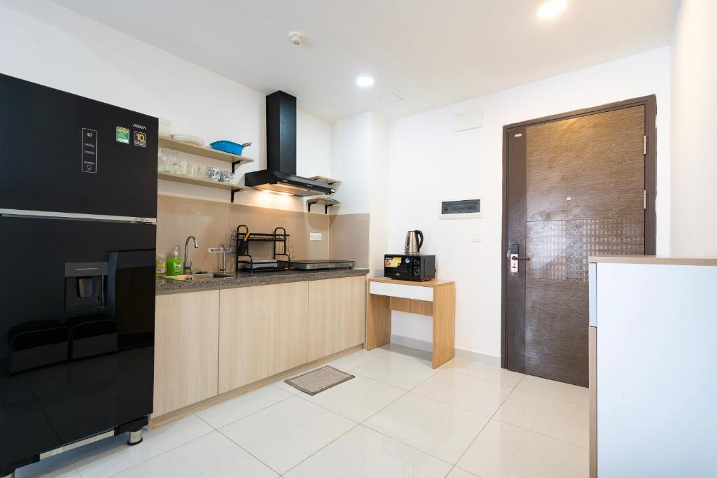 SOHO Residence - Central 2BR Apartment with Modern Comfort in District 1