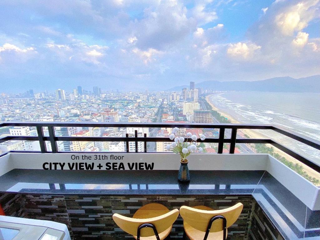 My Khe Seaview Apartments