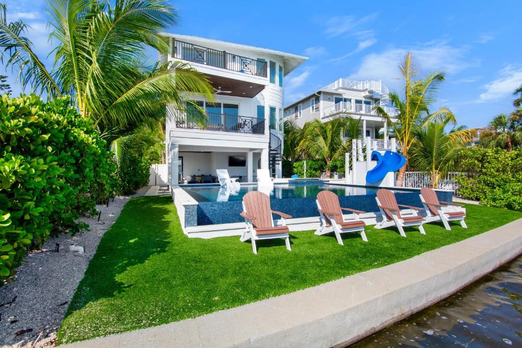 Mermaid's Landing managed by Beach Retreats image