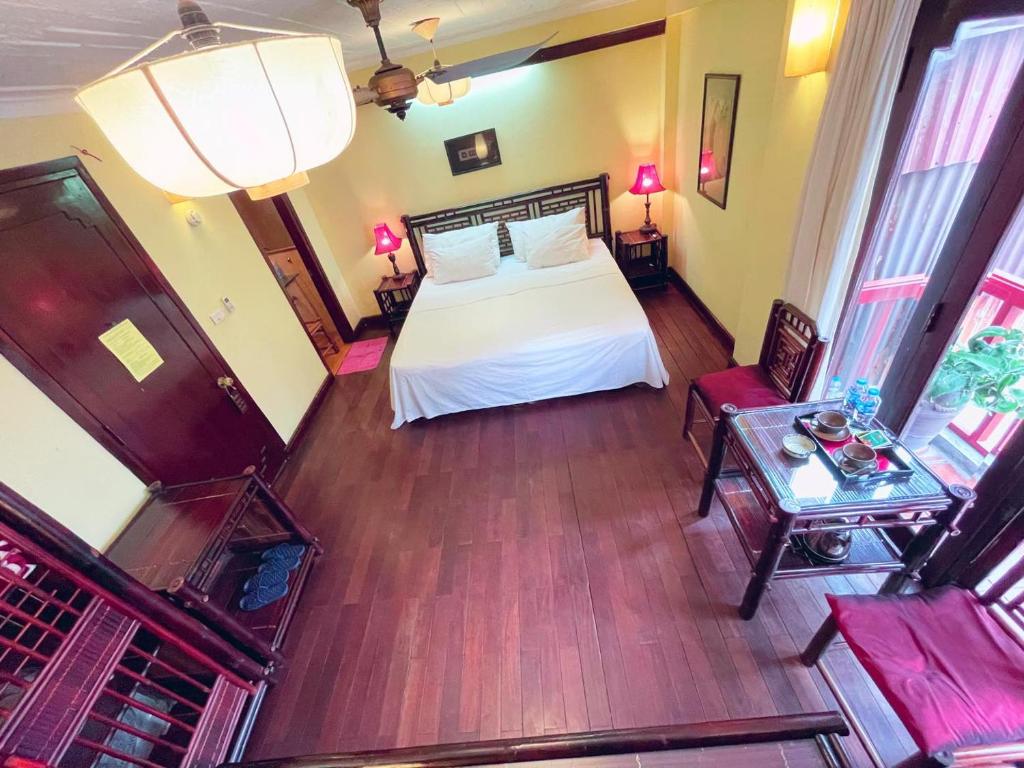 MAY - AMAYZING SKY VIEW hb01