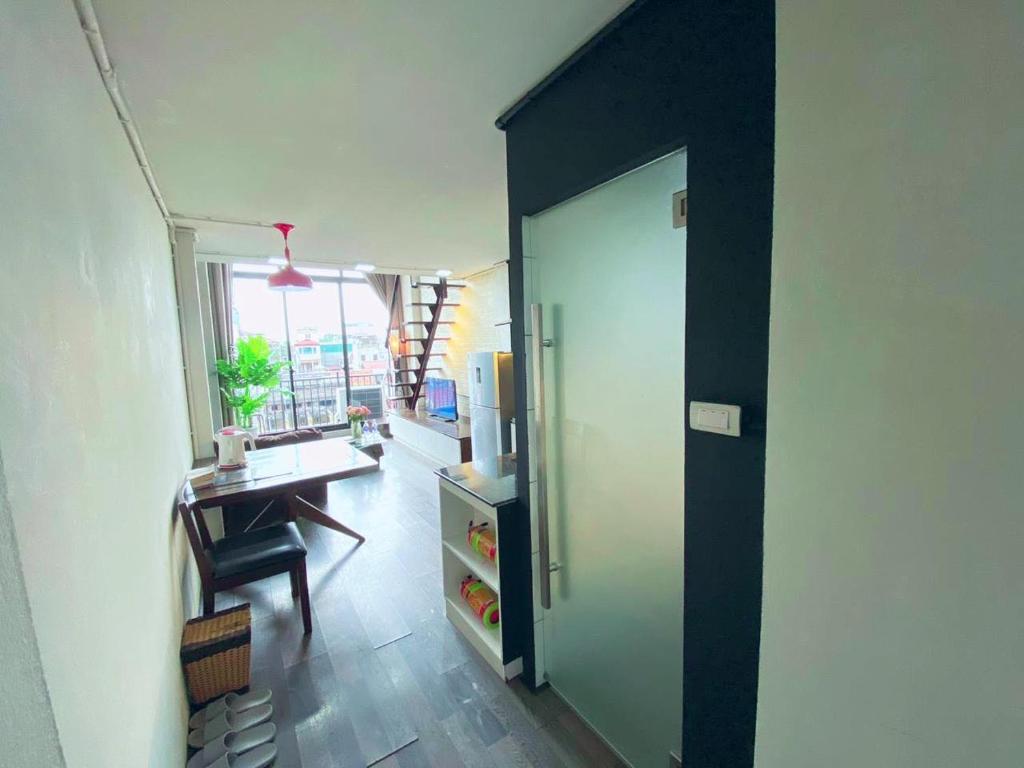 MAY - AMAYZING Duplex City view