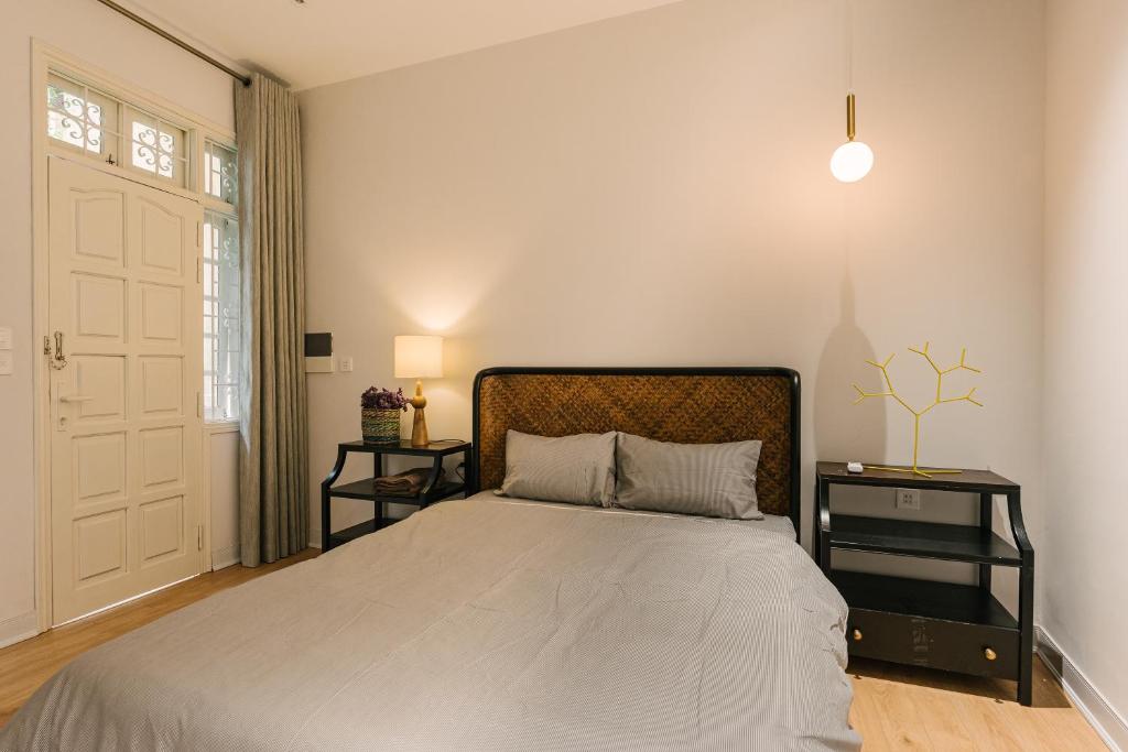 Central Modern Apt Big Group