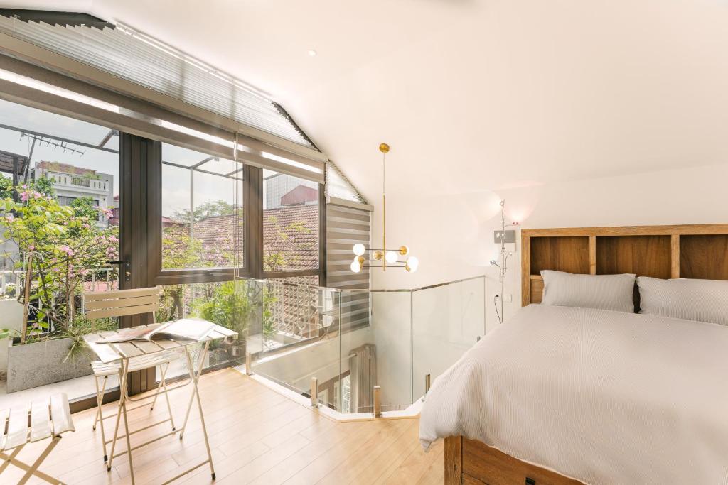 Central Modern Apt Big Group