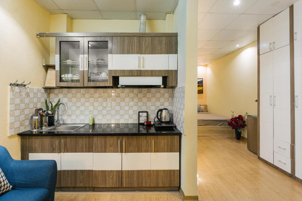 Super Location Old Quater Central