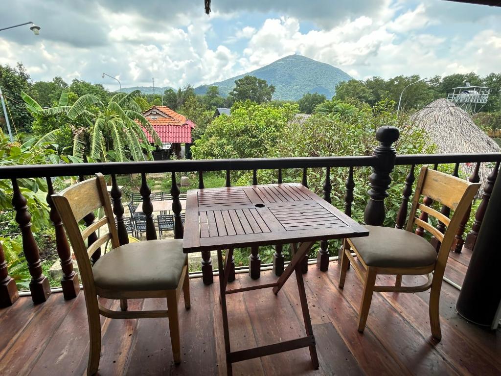 Huong Sen Garden lodge