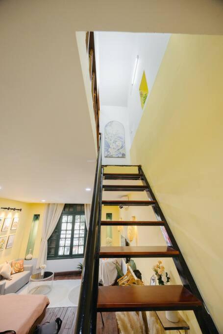 1min to Trainstreet- Duplex 3brs