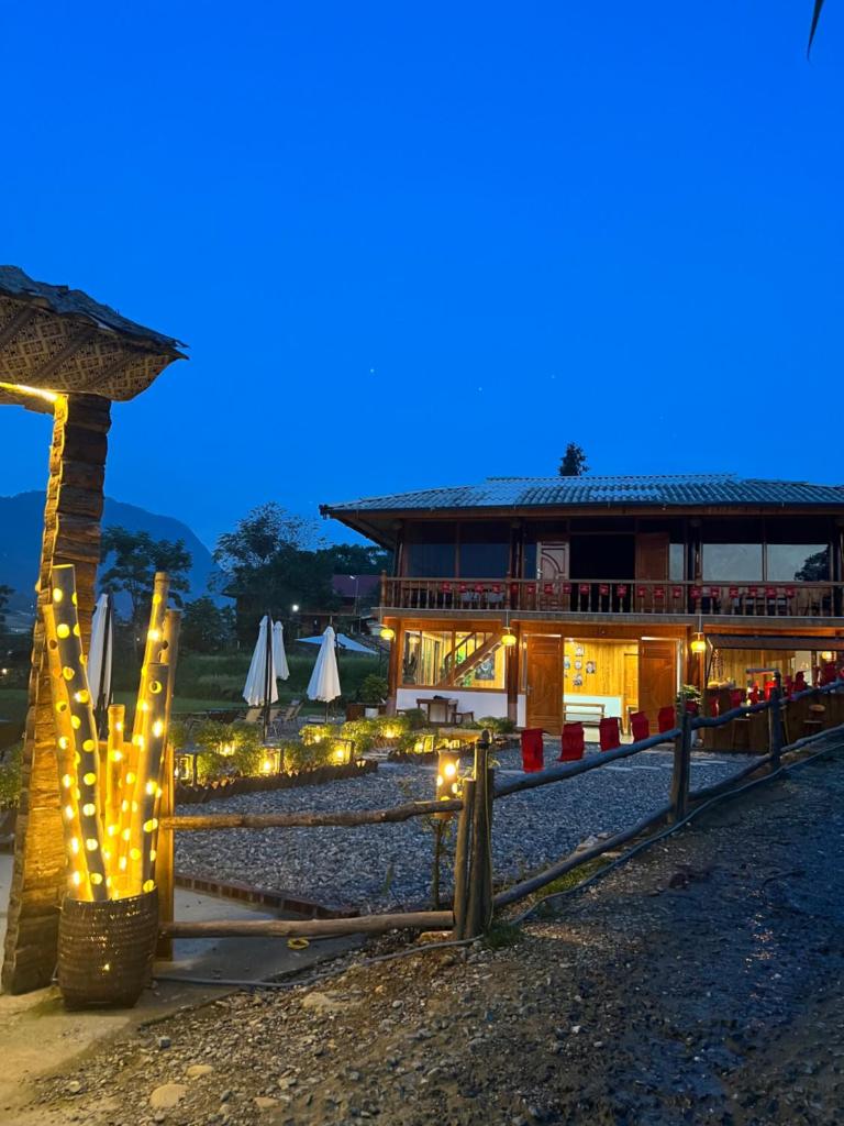 Pi Noong Cafe & Homestay