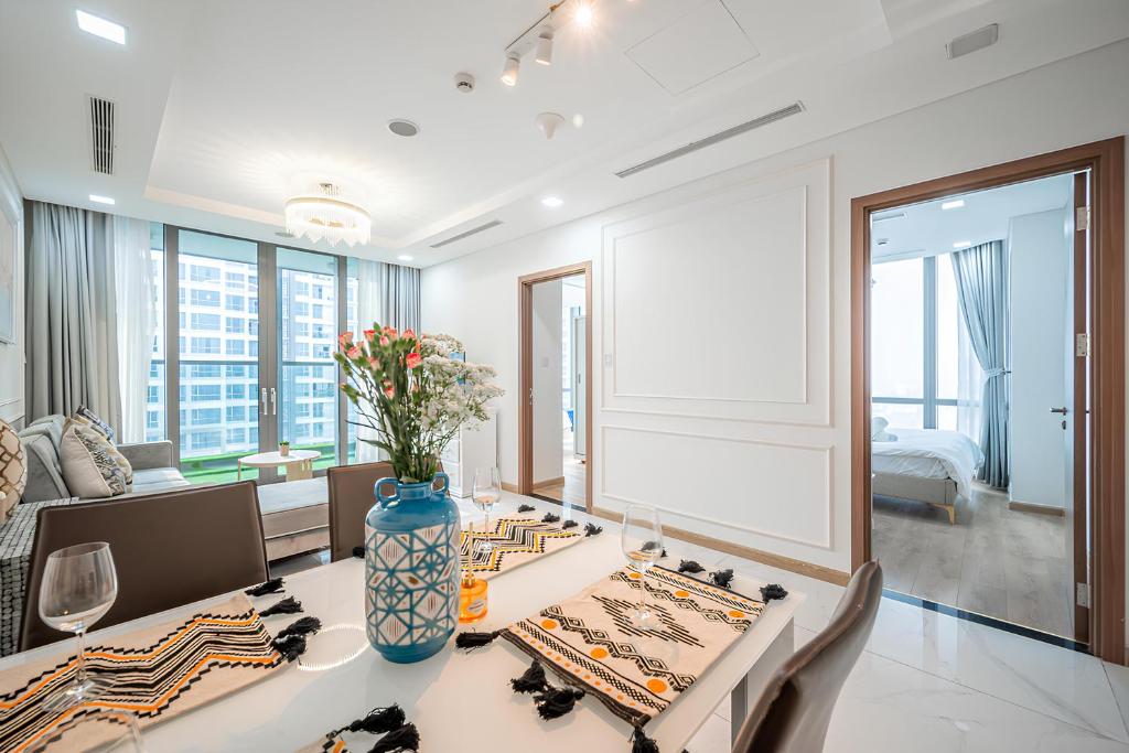 Richland Apartment Landmark