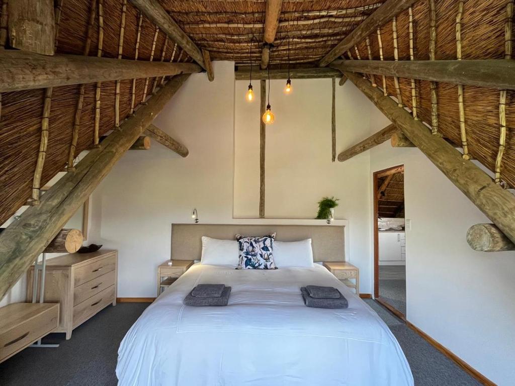 Acara Guesthouse & Cottages - Tap to explore photos
