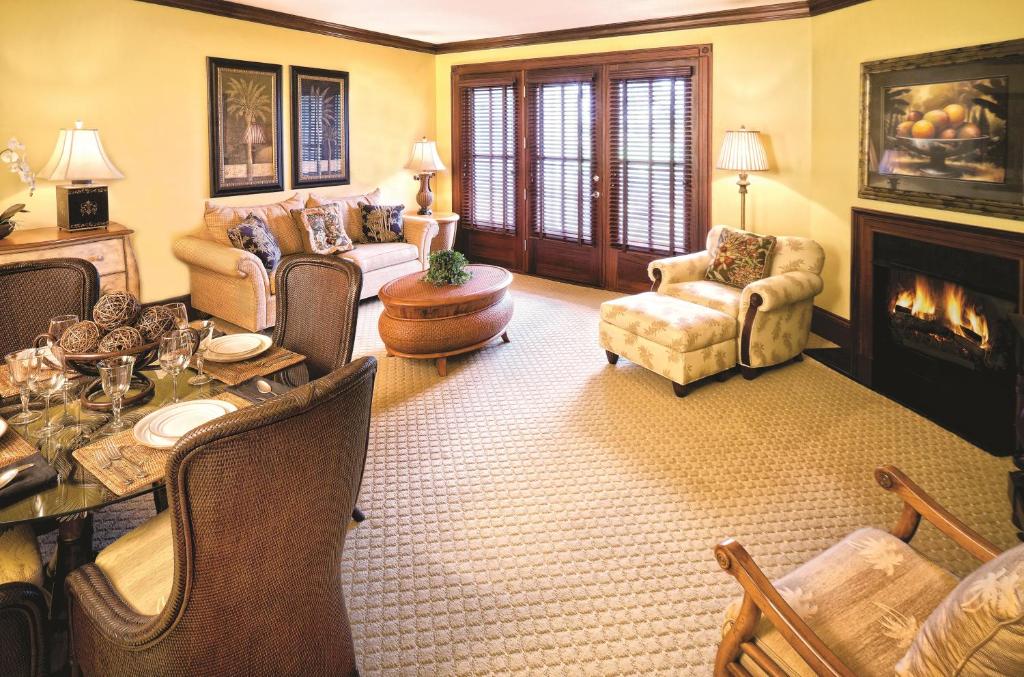 Club Wyndham Dye Villas - Tap to explore photos