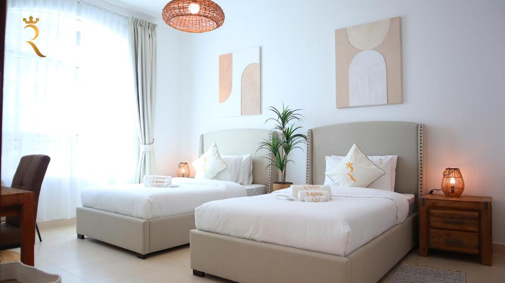 Elegant 2BR Golf View Oasis with Maids Room in Yas Island photo 3