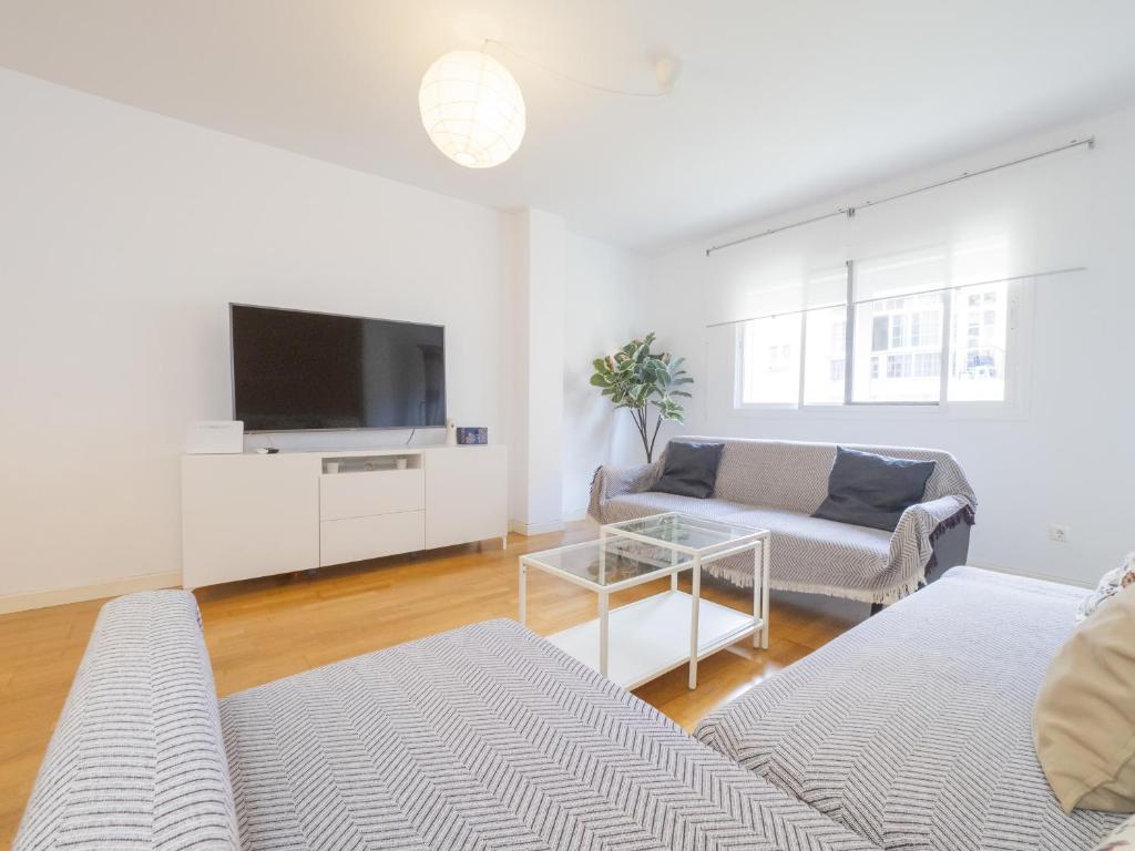 Mshome Gran Casa Ríos Rosas - Tap to explore photos