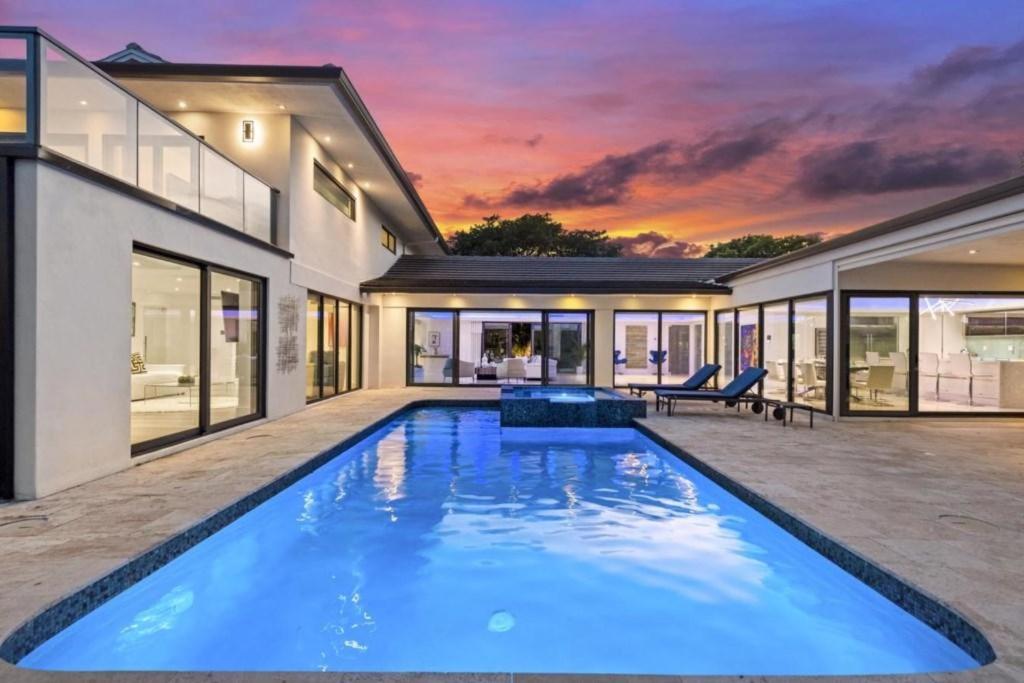 Villa Paraiso image