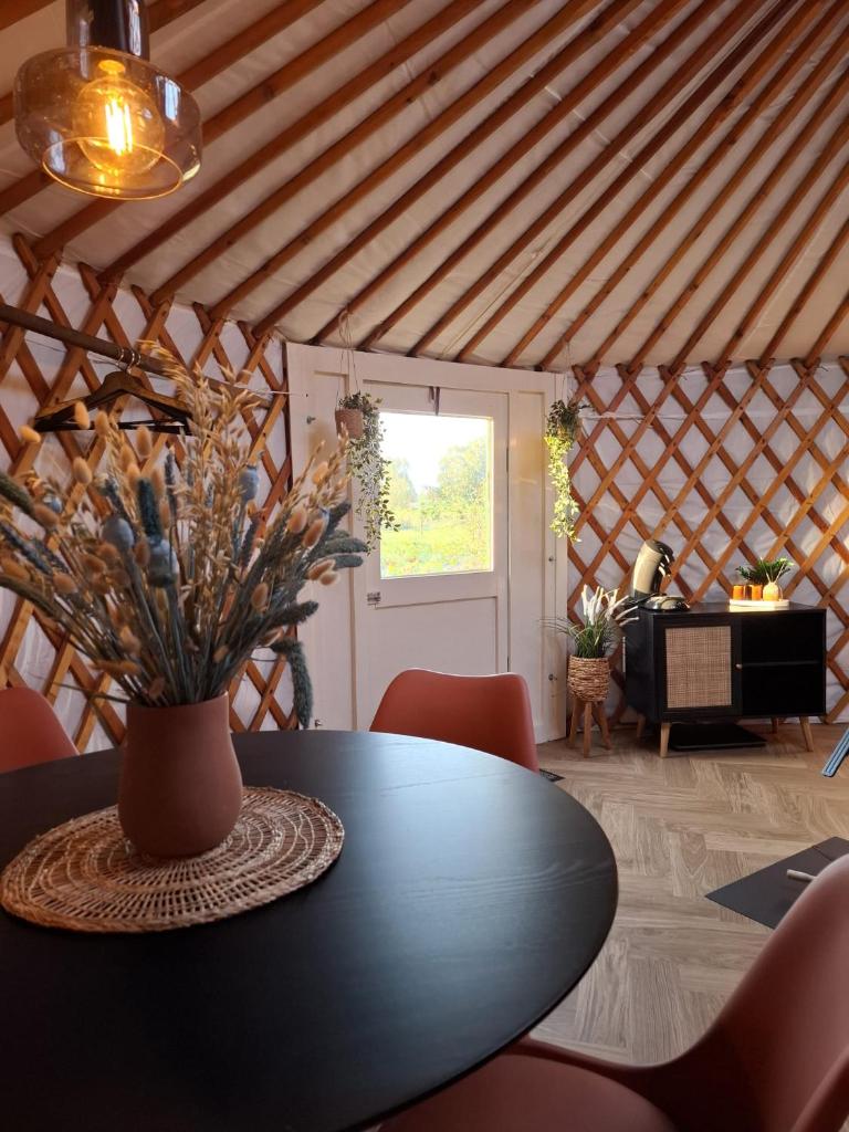 Yurt 2-4p photo 4