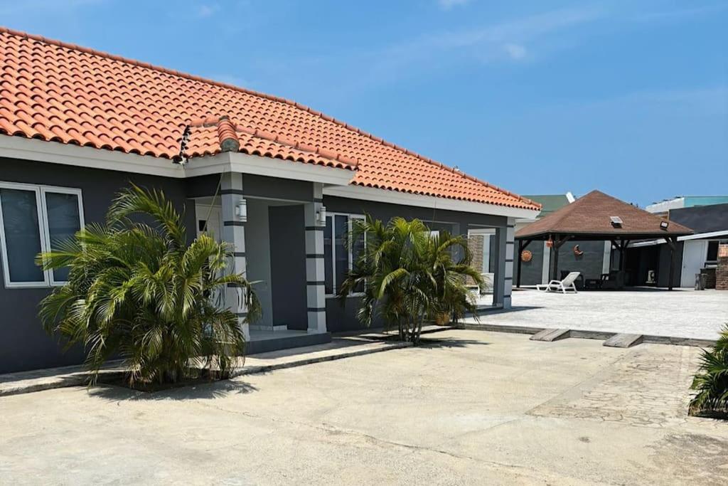 House with pool in Santa Cruz