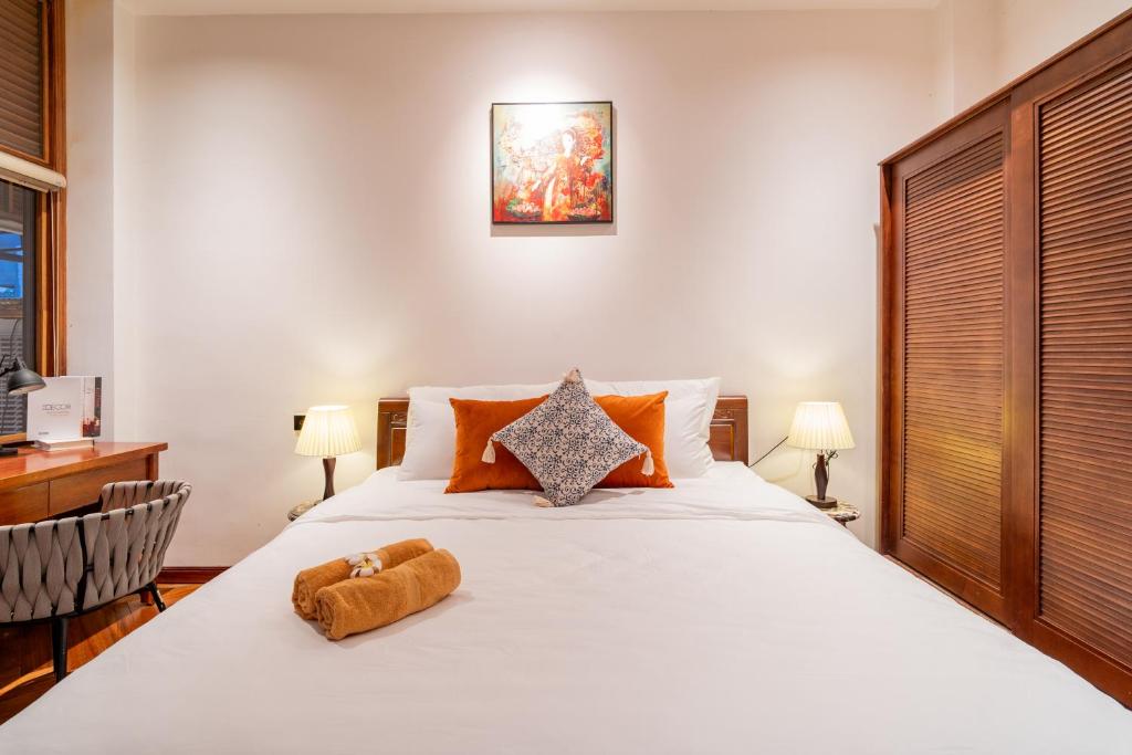 Woodland Sunset Villa - 4BRs - Near Danang Golf