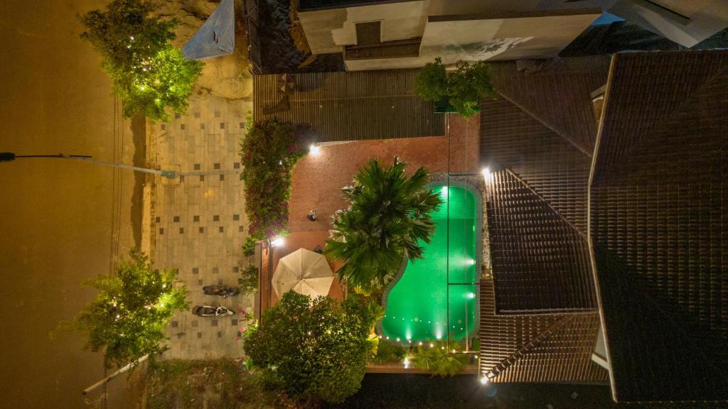 Woodland Sunset Villa - 4BRs - Near Danang Golf